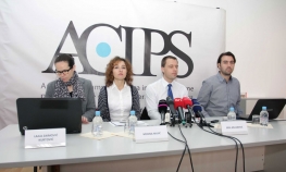 Političari da se fokusiraju  na konkretna pitanja