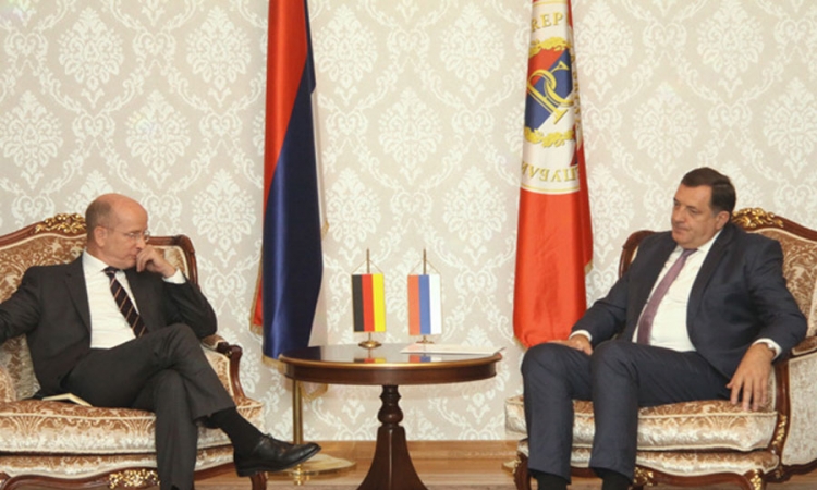 Dodik: Srpska stabilna izlazi na fer i demokratske izbore u oktobru