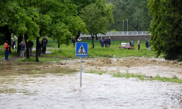 Sana raste, proglašen prvi stepen pripravnosti