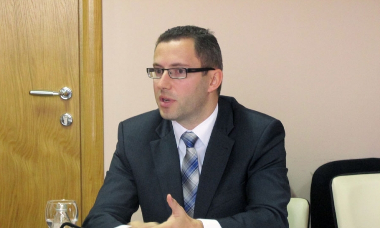 Tomaš: Pronaći adekvatane očne protetičare