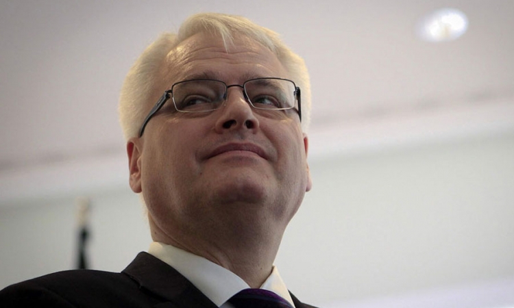 I Josipović kritikuje Nikolića zbog Bunjevaca