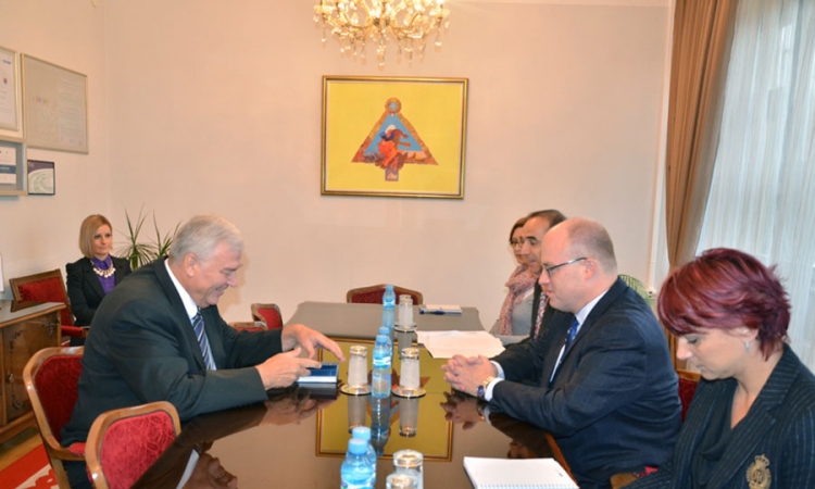 Volju birača što prije prenijeti u institucije
