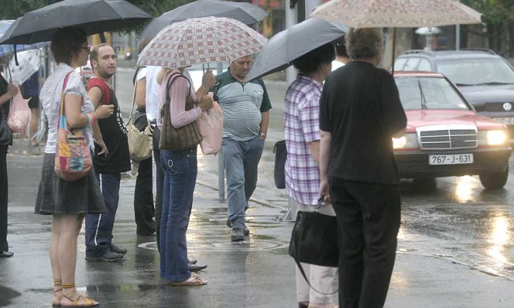 U subotu ponovo kiša, jači pljuskovi na istoku