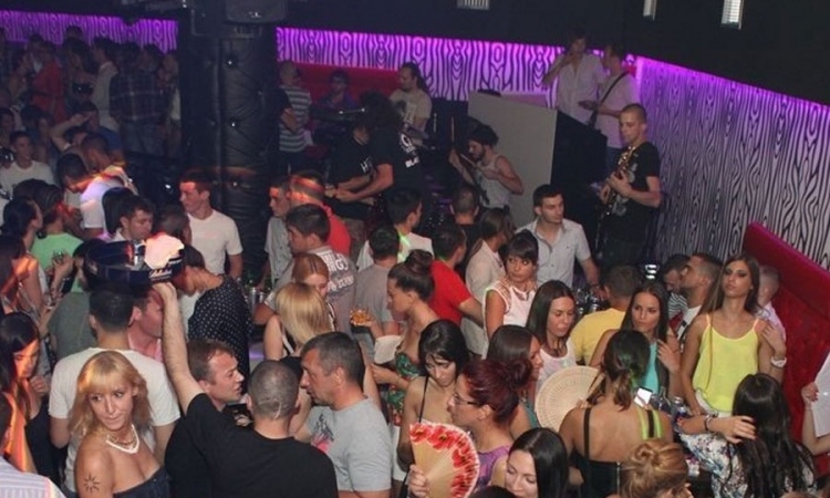 Racije u banjalučkim klubovima, pronađeno oružje i kokain