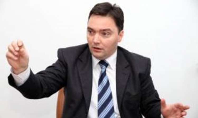 Košarac: Huškanje Srba na Srbe