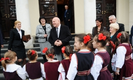 Ključevi grada u rukama djece