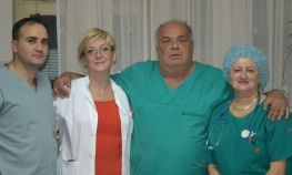 Objavio slike pacijenta s nožem u tijelu