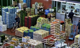 Italijanske trpeze čekaju hranu iz RS