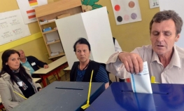 Većina biračkih mjesta otvorena u sedam sati