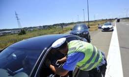 Saobraćajci u Srbiji sad pišu kazne i kolegama