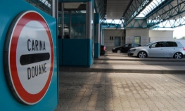 U krovu autobusa bh. registracija pronađeno 100.000 cigareta