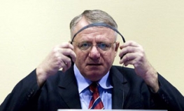 Šešelj i dalje u pritvoru, nije prebačen u bolnicu