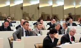 U parlament i sa 182 glasa