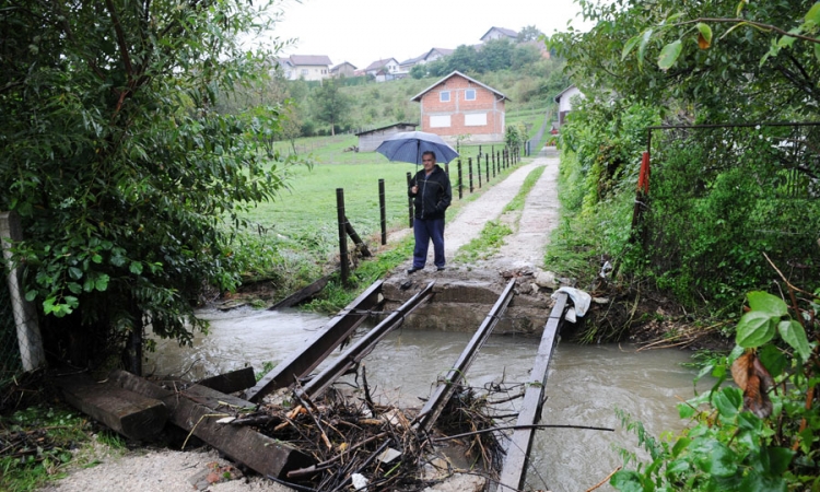 Šargovac  dobija  pontonski  most