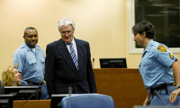 Karadžić: Optužnicu  odbaciti u cjelini