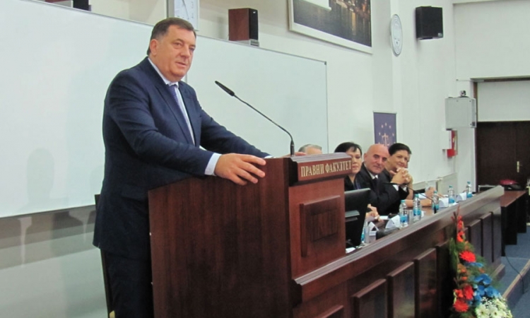 Dodik: Iduće godine reforma ustava Srpske