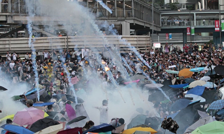 Novi neredi i hapšenja u Hong Kongu