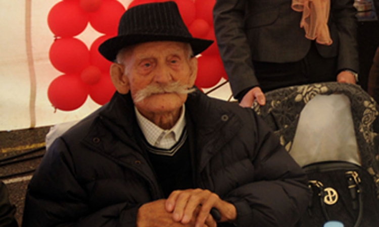 Dragoljub Galić se sa 105 godina učlanio u SNSD