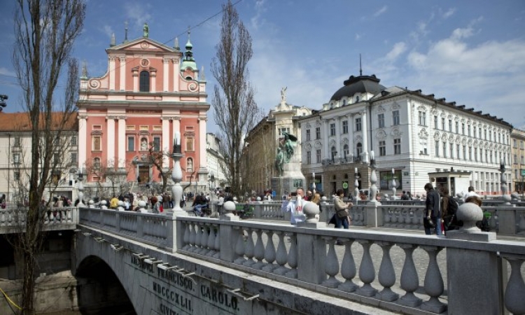 Titova slika na izborima u Ljubljani