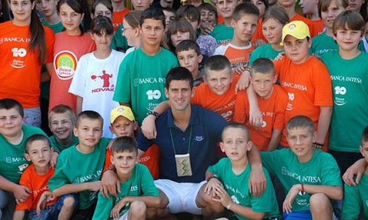 Đoković zaradu sa onlajn šopa poklanja djeci Srbije