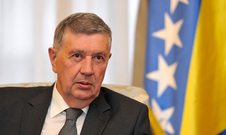 Radmanović: Pojedine partije ruše dignitet izbornog procesa  