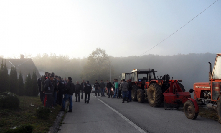 Poljoprivrednici traže isplatu podsticaja