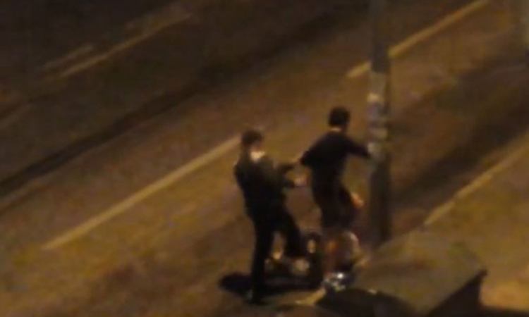 Maloljetni Romi pretukli beskućnika
