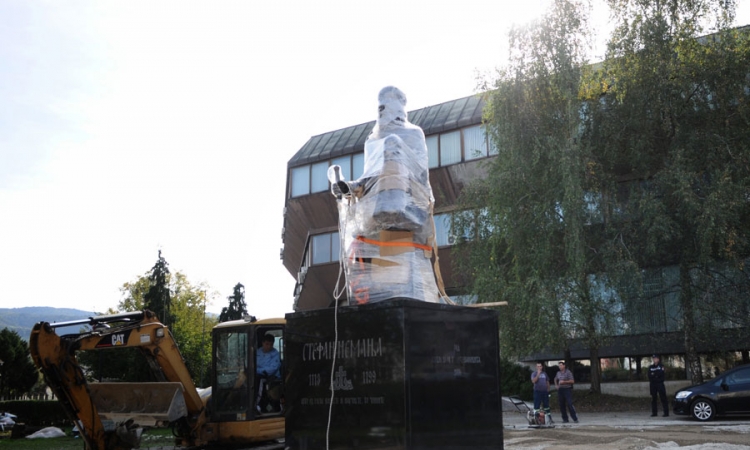 Skulptura Stefana Nemanje u Banjaluci poklon "Treće Srbije"