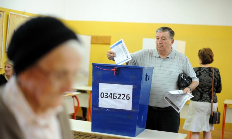 U Gradišci izlaznost 19,22 posto, Tesliću, 16,86, Prnjavoru 14 posto