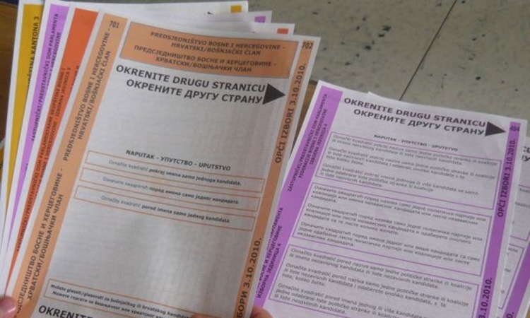 Na jednom biračkom mjestu manjak 400 listića