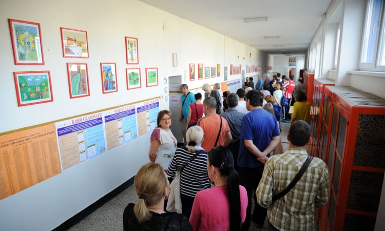 Pogledajte izlaznost na izbore po opštinama do 15 sati
