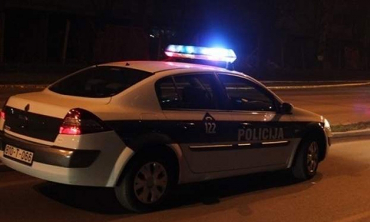 Sletio s ceste, poginula mu supruga