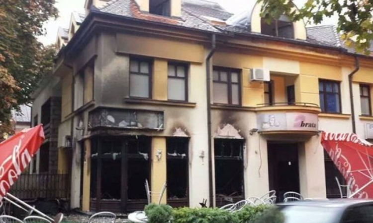 Zapalili pekaru Albanaca u Somboru