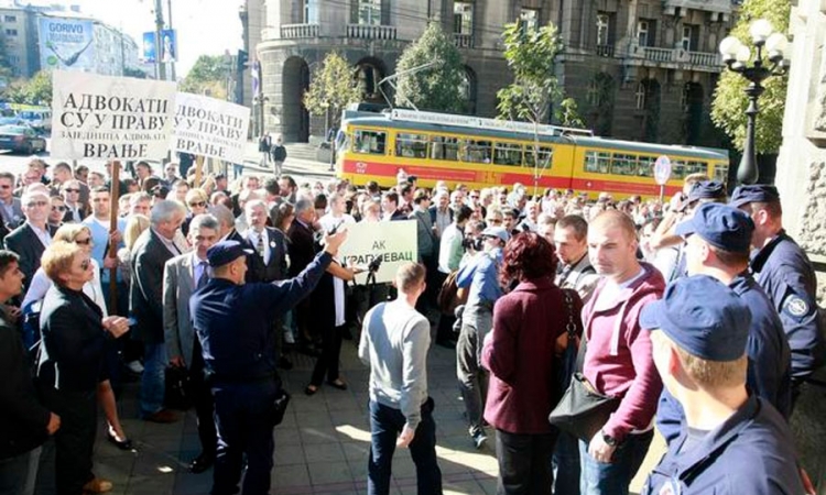Protest advokata, blokiran centar Beograda