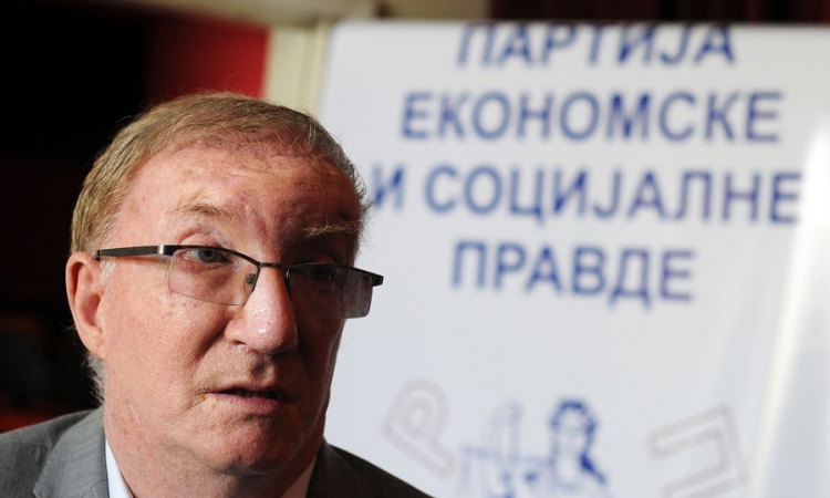 Vlajki: Najveće stranke u RS treba da se udruže