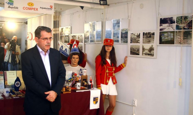 Izložba fotografija "60 godina ljeta na Vrbasu"