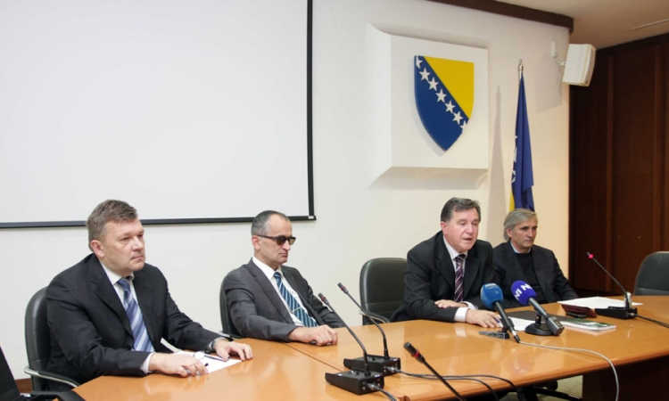 Parlament treba da nadzire obavještajnu službu
