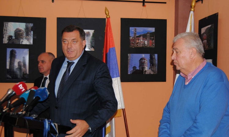 Dodik: Nećemo mijenjati koncepciju stabilne institucionalne snage RS