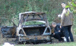Vehabija zapaljen u mercedesu?