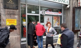 Građani i zaštitar savladali pljačkaša u centru Sarajeva