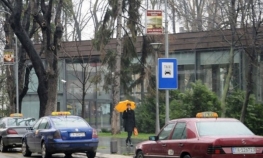 Taksisti dobijaju batine i nemoralne ponude a plaćaju im i slaninom