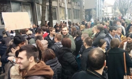Protest ispred FPN zbog napada na dekana