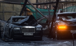 Izgorjelo 12 skupocjenih automobila