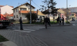 Mladići automobilom udarili u trafo