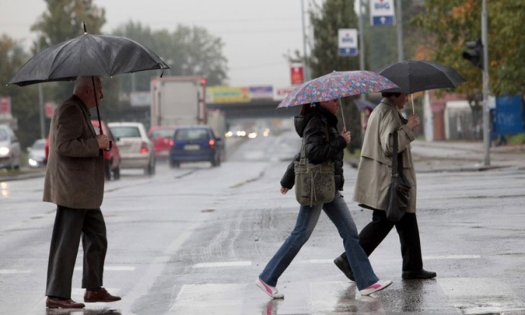 Danas slaba kiša, ali i dalje toplo