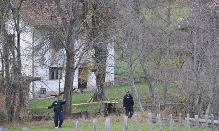 Mladići zadavili staricu zbog novca