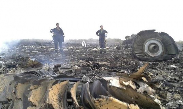  Istražitelji nemaju pristup zoni pada aviona u Ukrajini