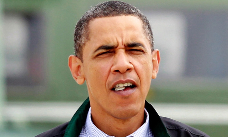 Obama izašao na crveni tepih sa žvakom u ustima
