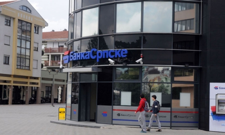Banka posluje u skladu sa zakonima