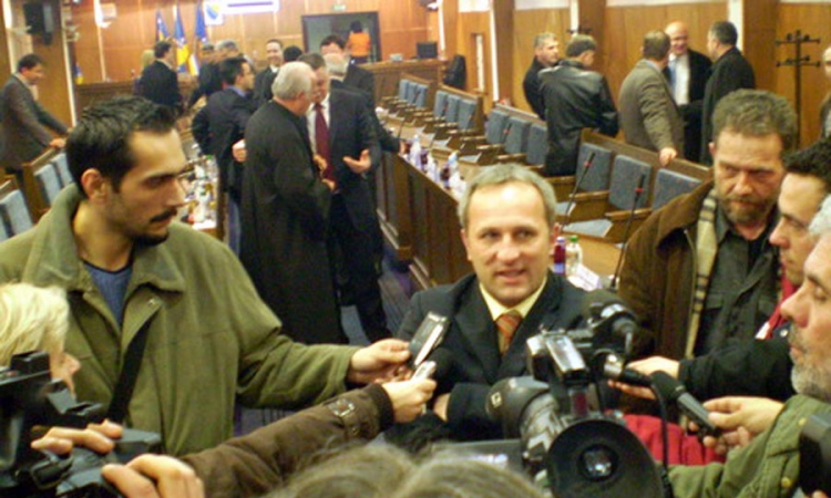 Htio platu delegata bez ijednog dana rada